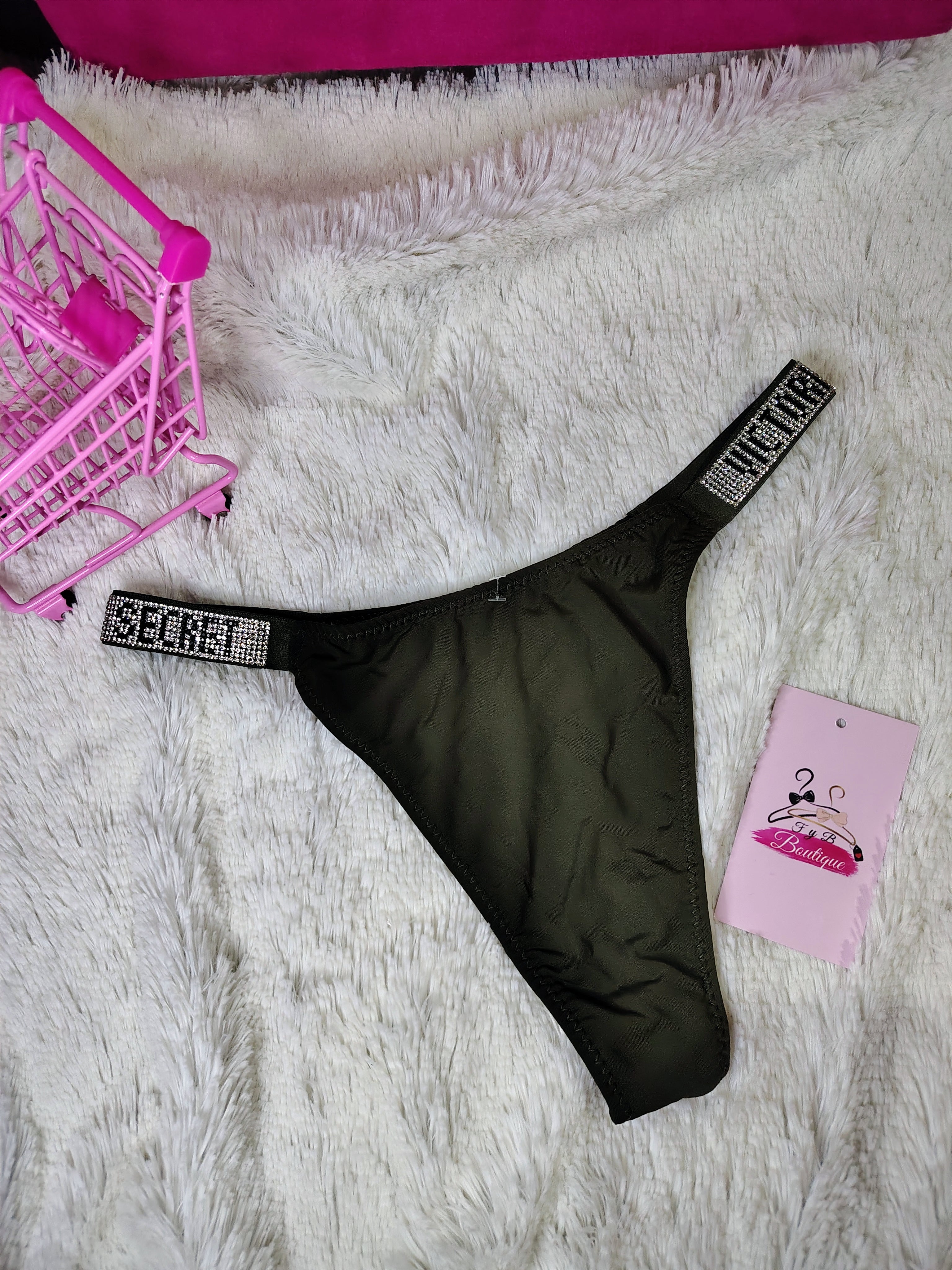 🔥🍑Tanga con pedrería Victoria's Secret🔥🍑