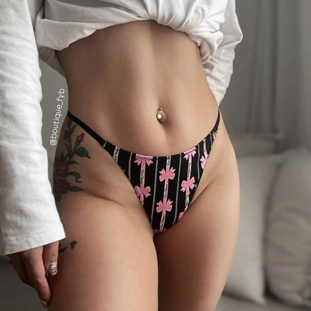 Tanga con pedrería atrás VS✨