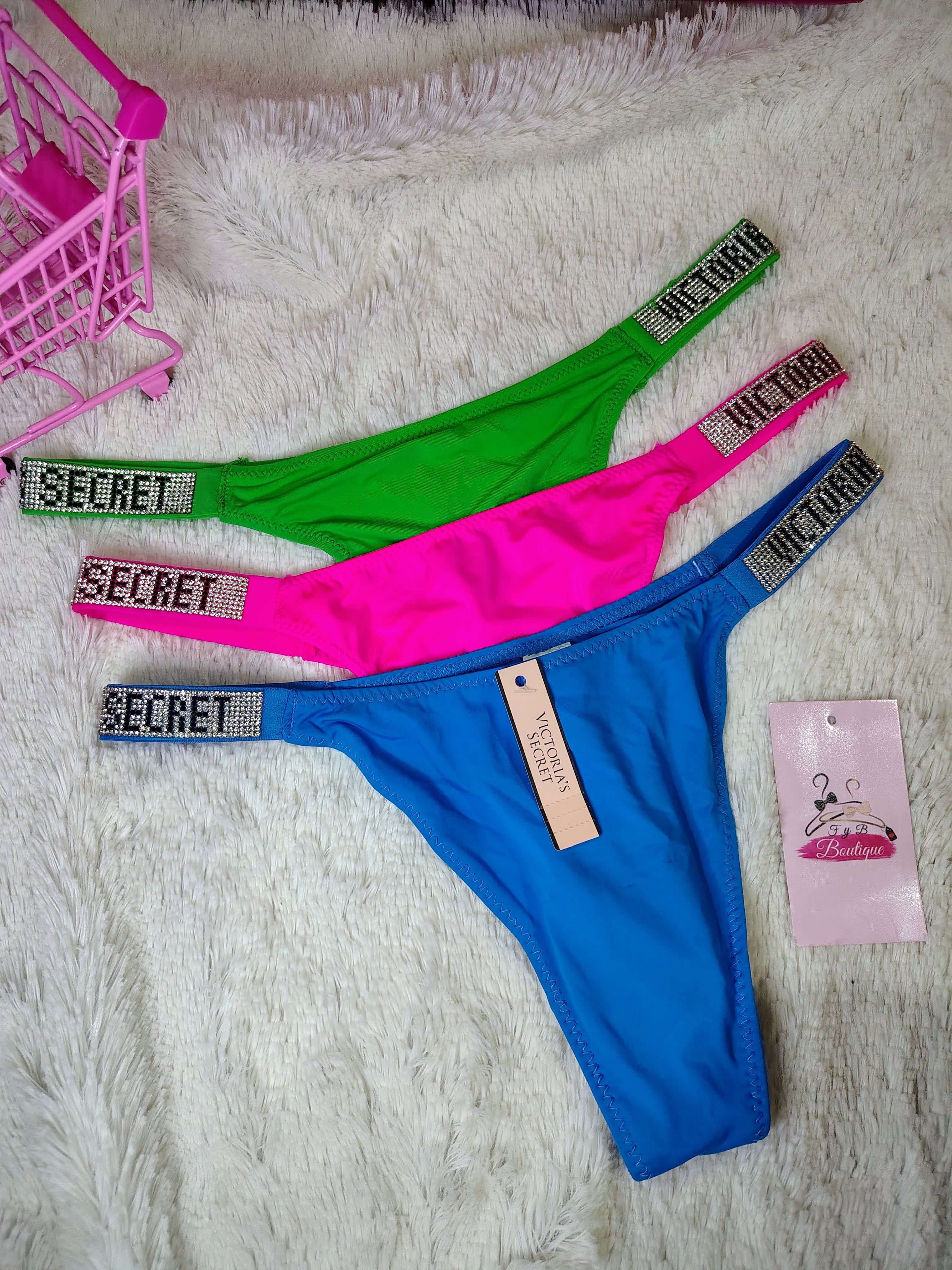 🔥🍑Tanga con pedrería Victoria's Secret🔥🍑