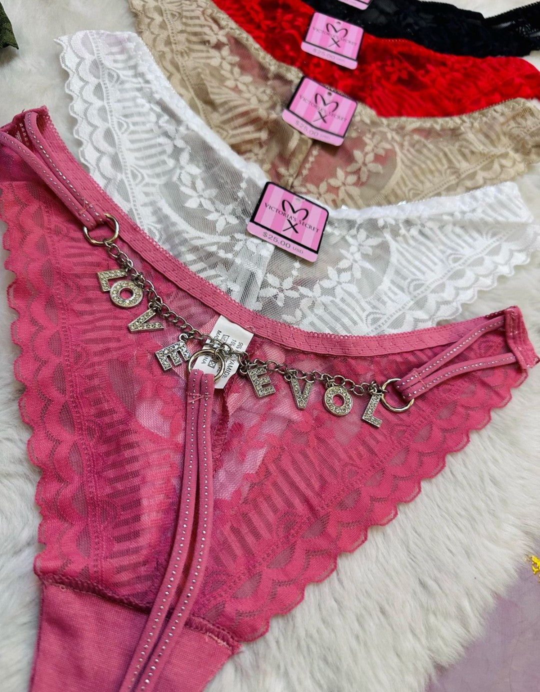 💖Tanga Victoria's Secret de encaje con letras colgantes atrás 😍💗