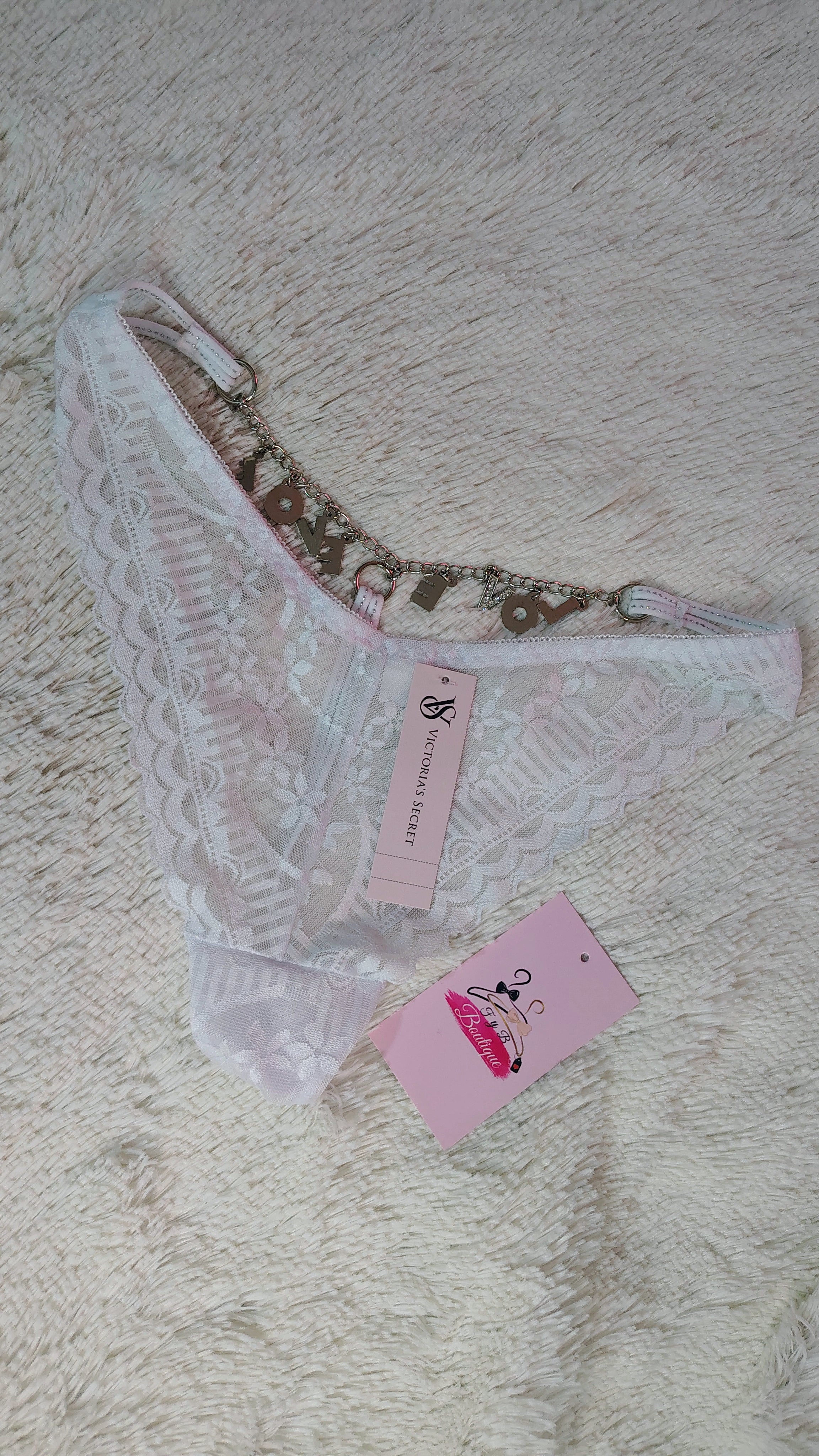 💖Tanga Victoria's Secret de encaje con letras colgantes atrás 😍💗