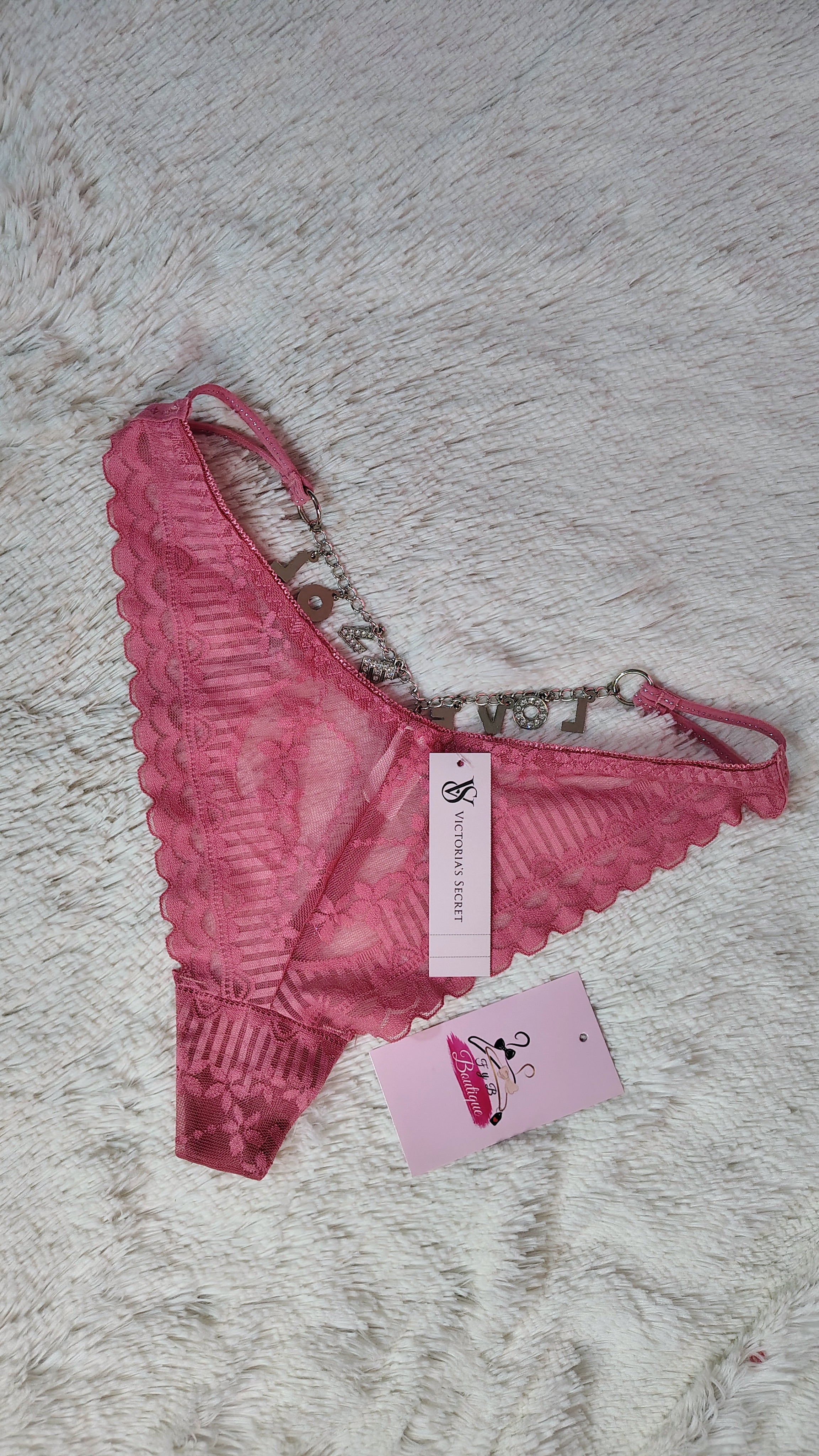 💖Tanga Victoria's Secret de encaje con letras colgantes atrás 😍💗