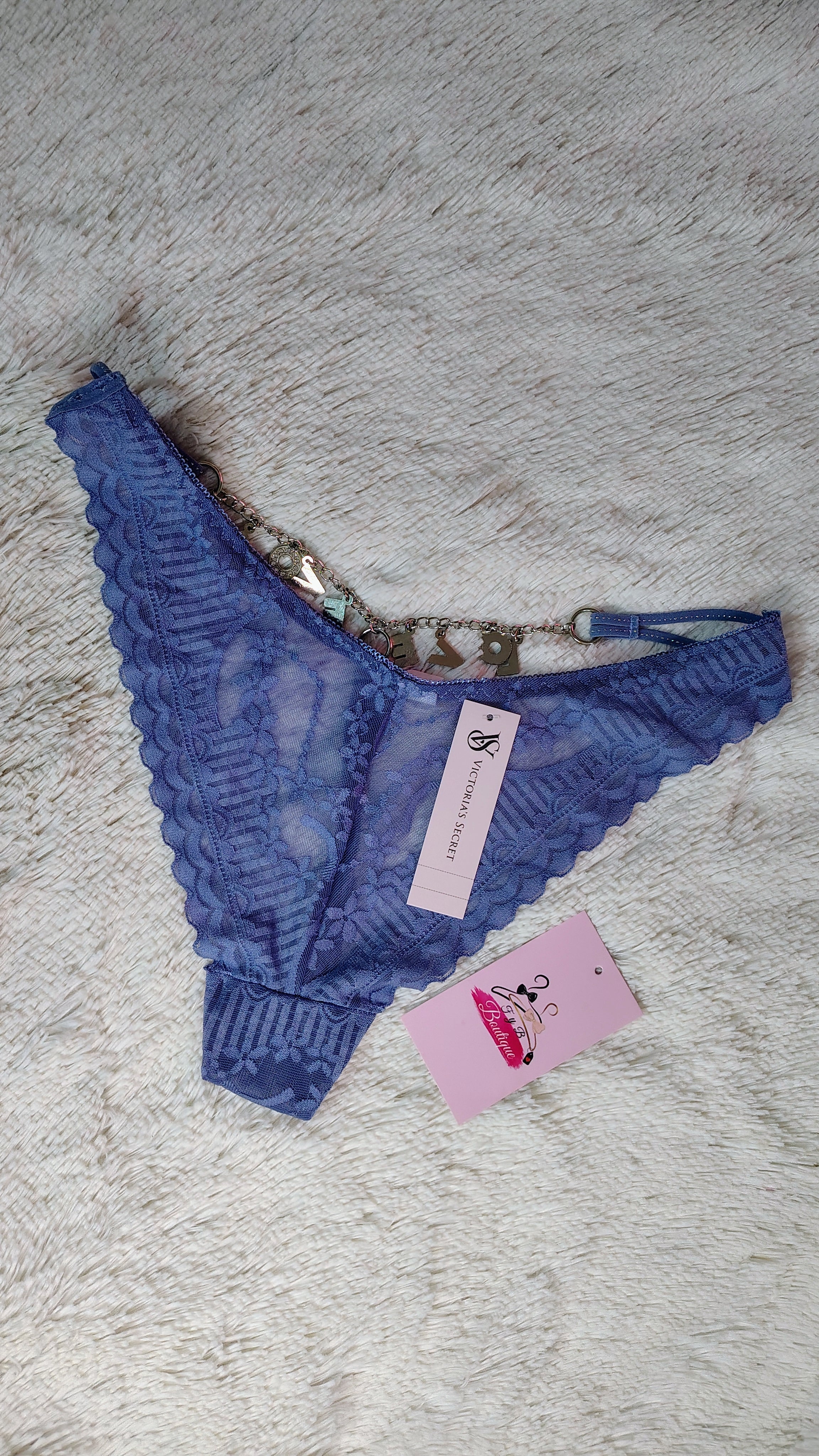 💖Tanga Victoria's Secret de encaje con letras colgantes atrás 😍💗