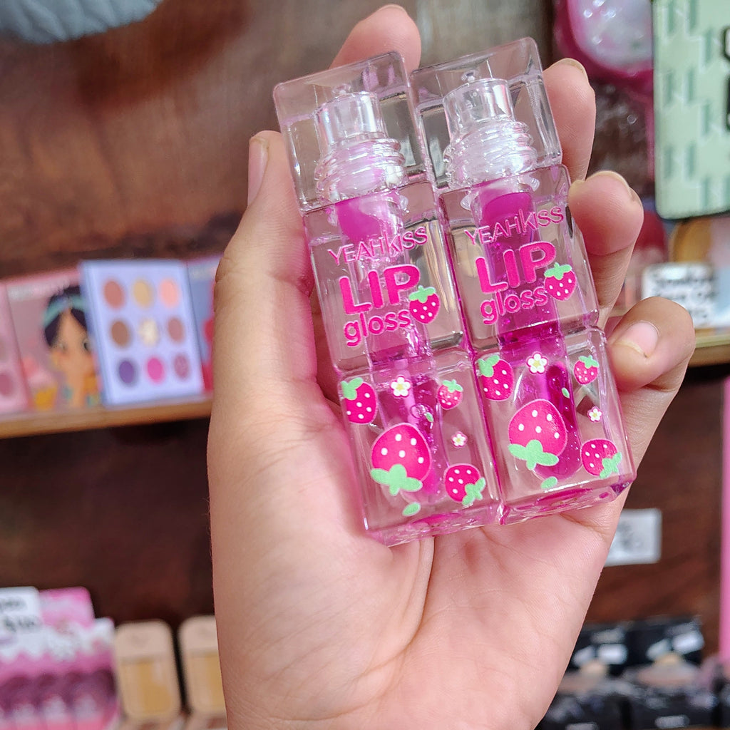 Lip Gloss fresita con color🍓🍓🩷