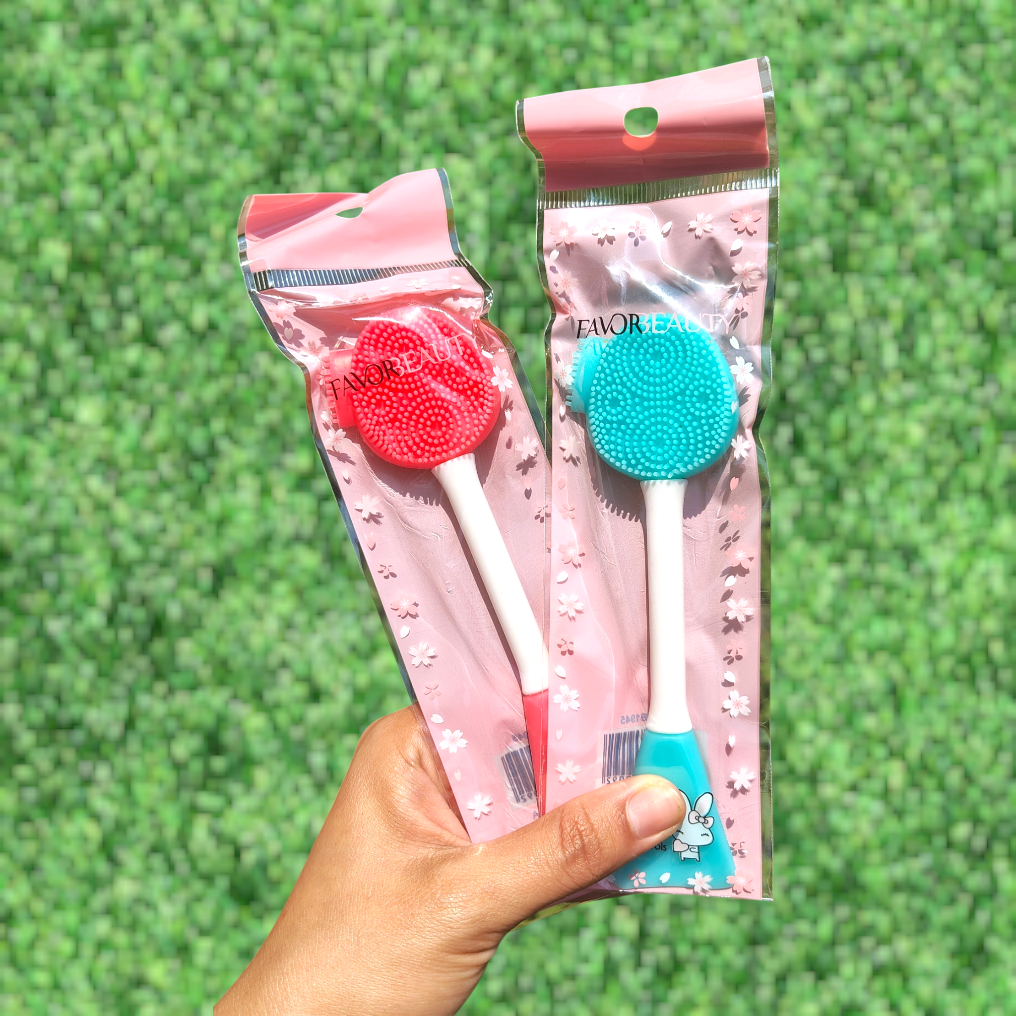 ✨Paleta doble para aplicar mascarillas y exfoliar la piel.✨