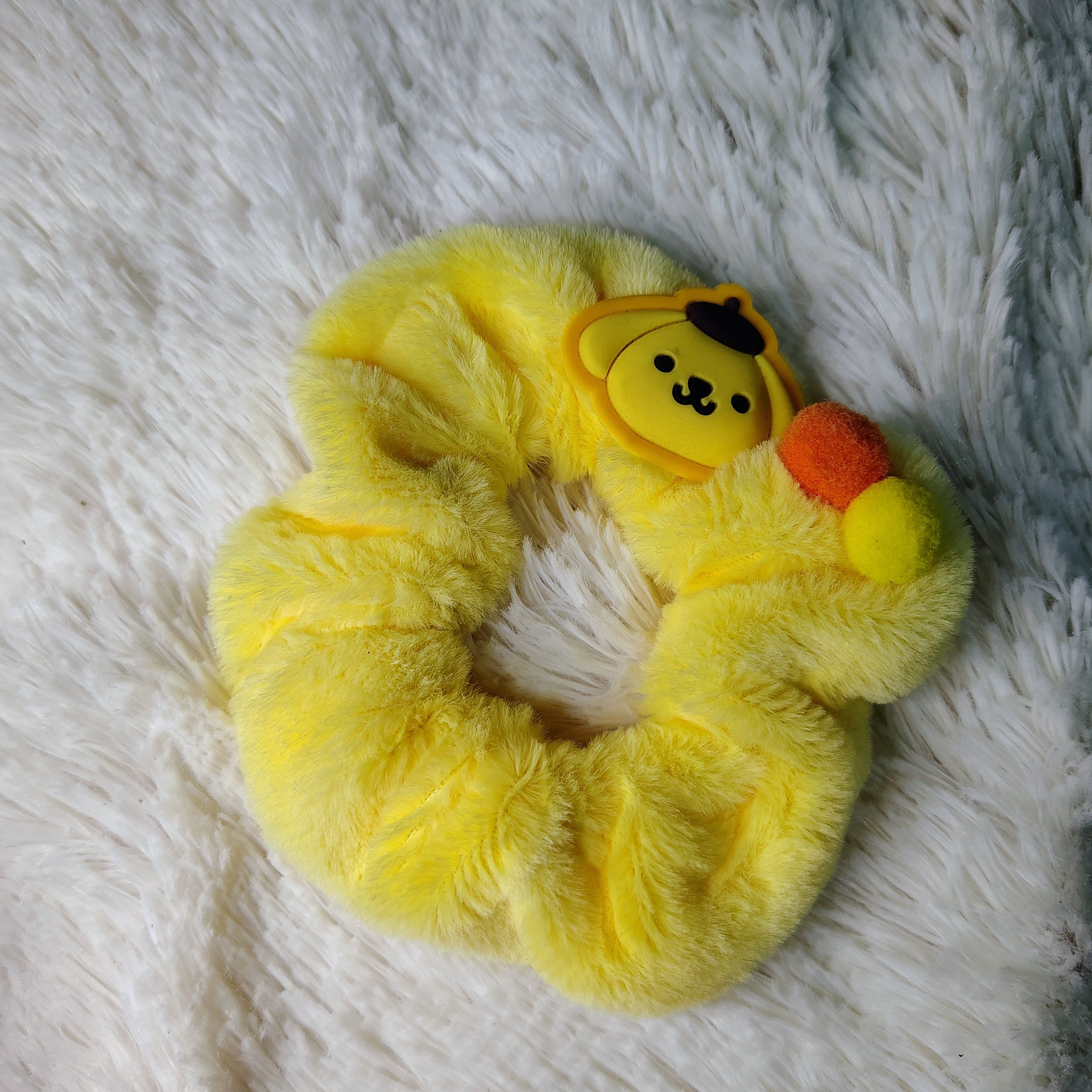 Scrunchie de peluche ✨