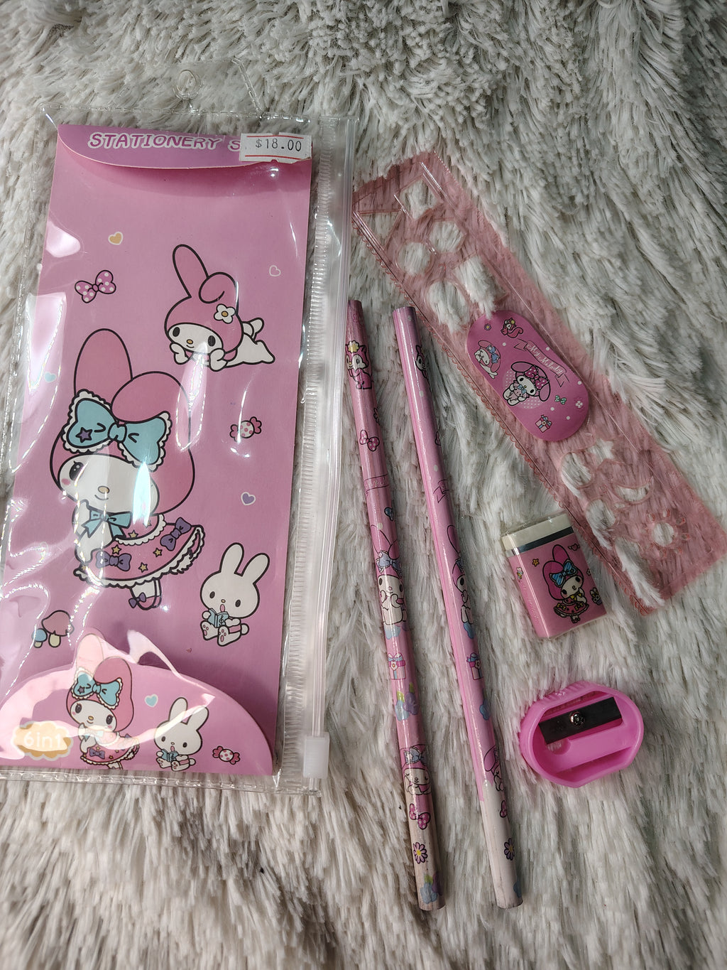 Set de papelería SANRIO ✨✏️