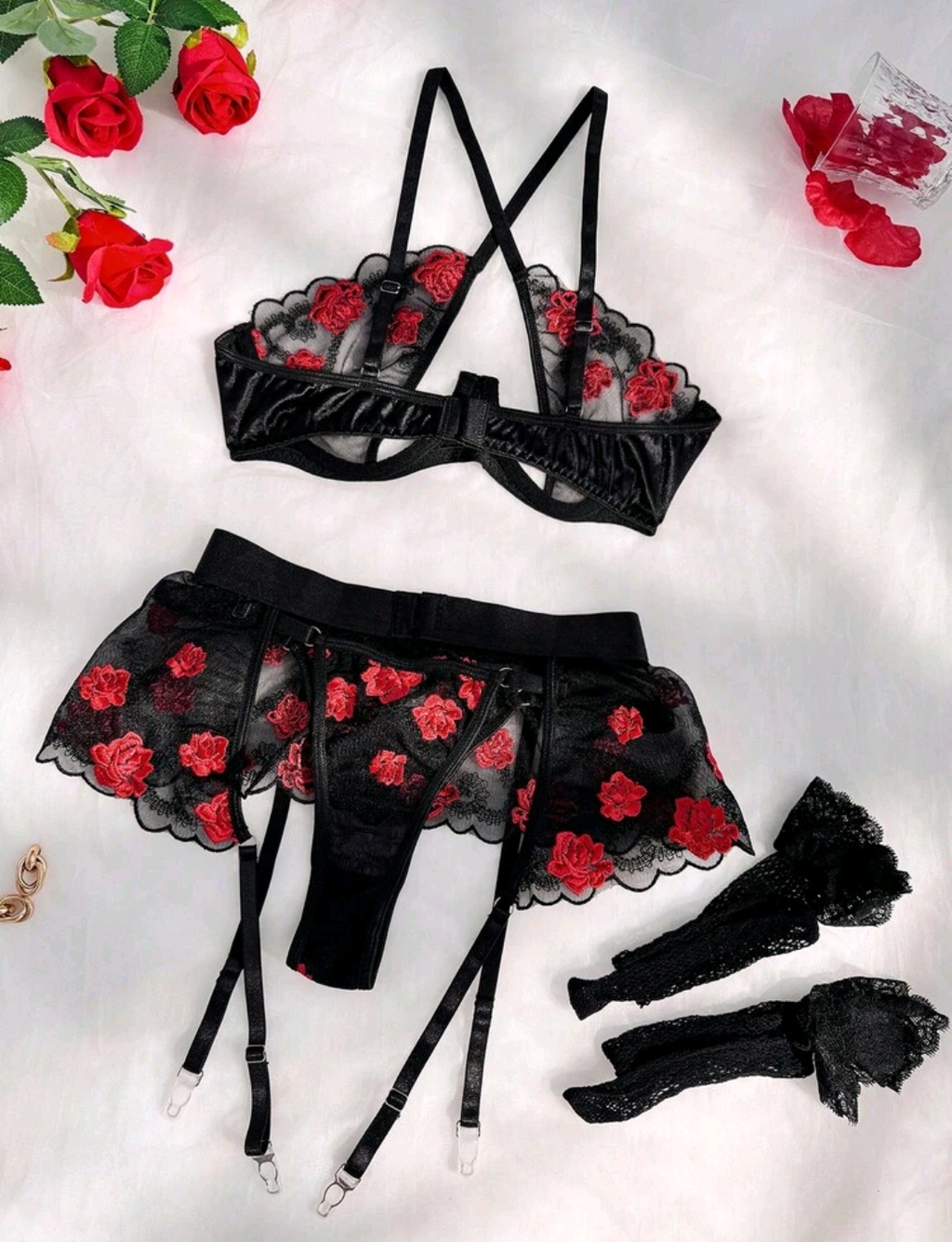 Lencería| Set Cruzado de Flores bordadas✨🌹