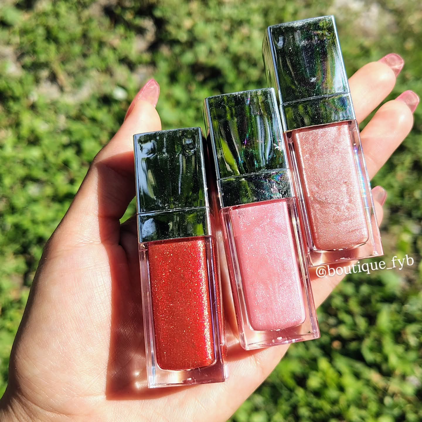 ✨💋 Lip Gloss aplicador grueso, con brillos💋🩷