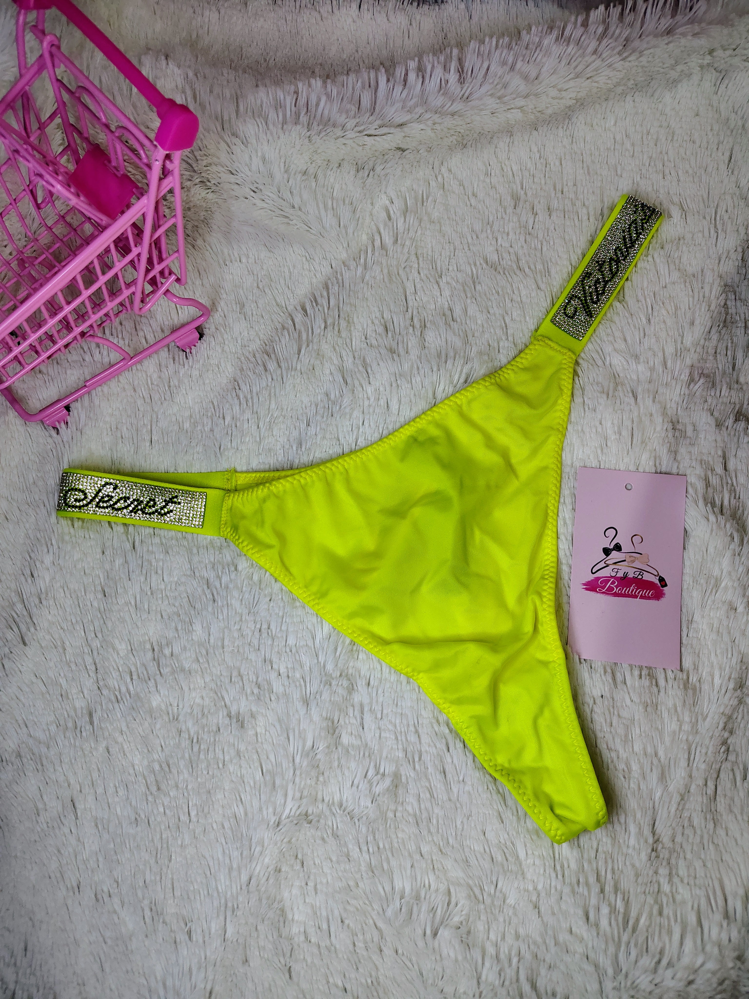 🔥🍑Tanga con pedrería Victoria's Secret🔥🍑