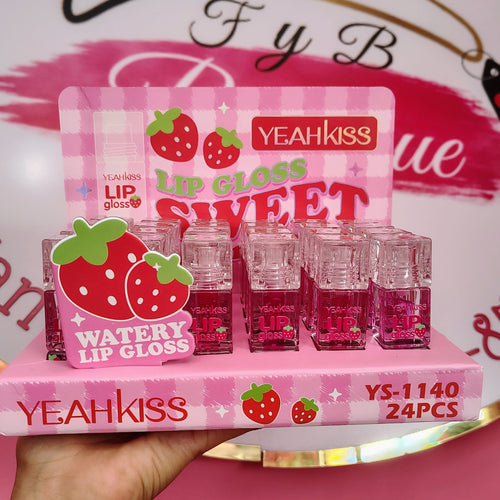 Lip Gloss fresita con color🍓🍓🩷