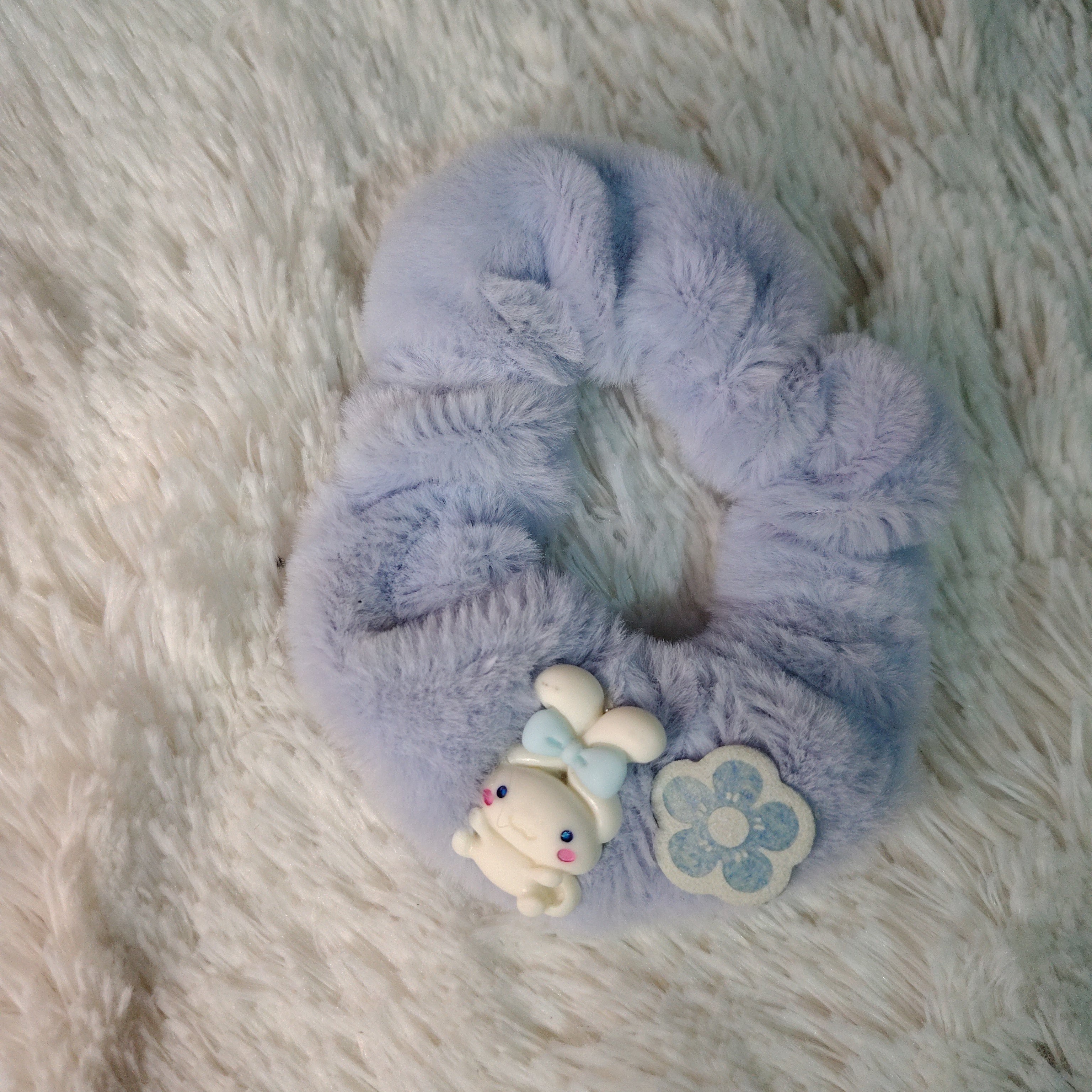 Scrunchie de peluche ✨