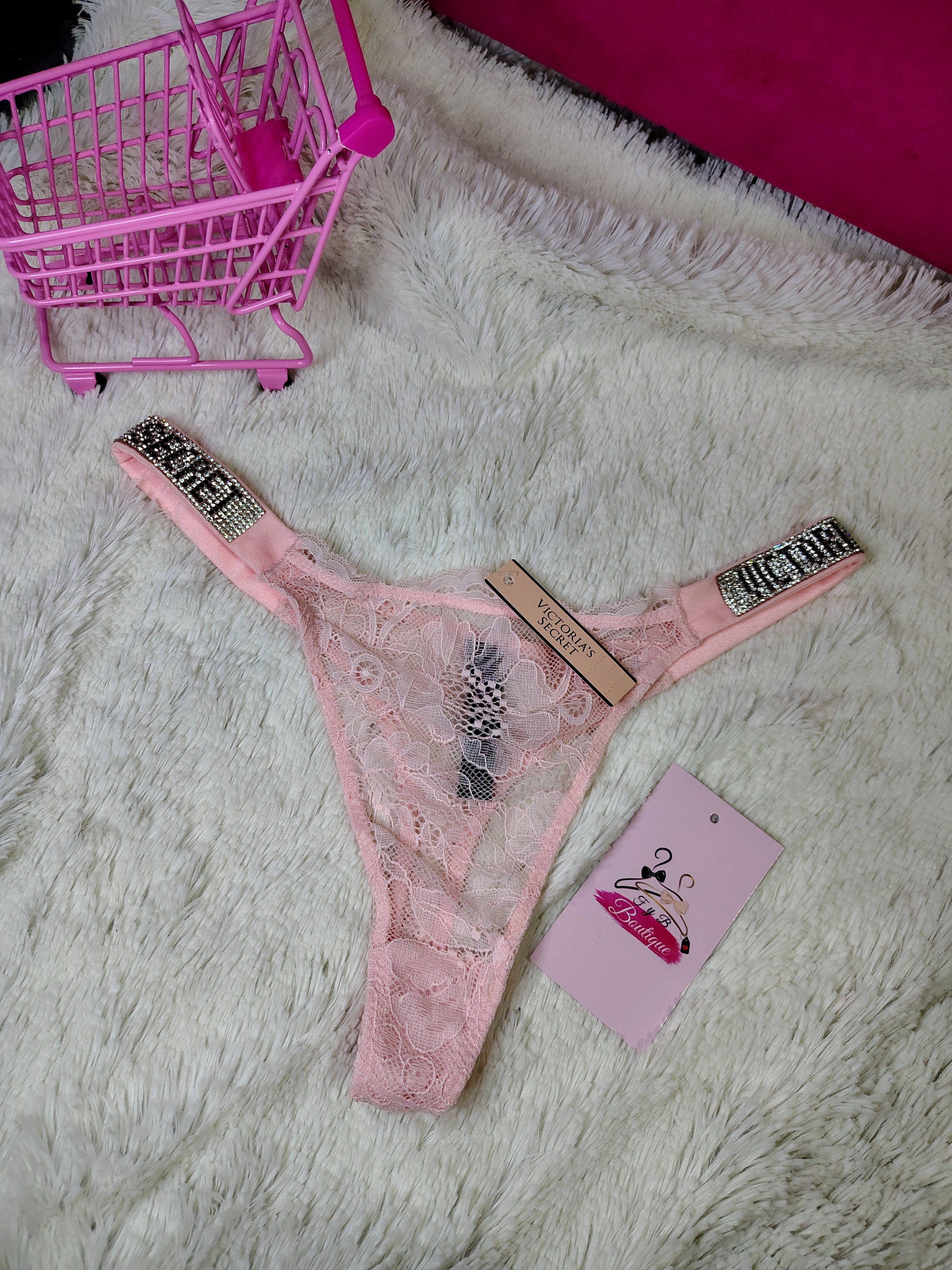 🔥🍑Tanga con pedrería Victoria's Secret🔥🍑