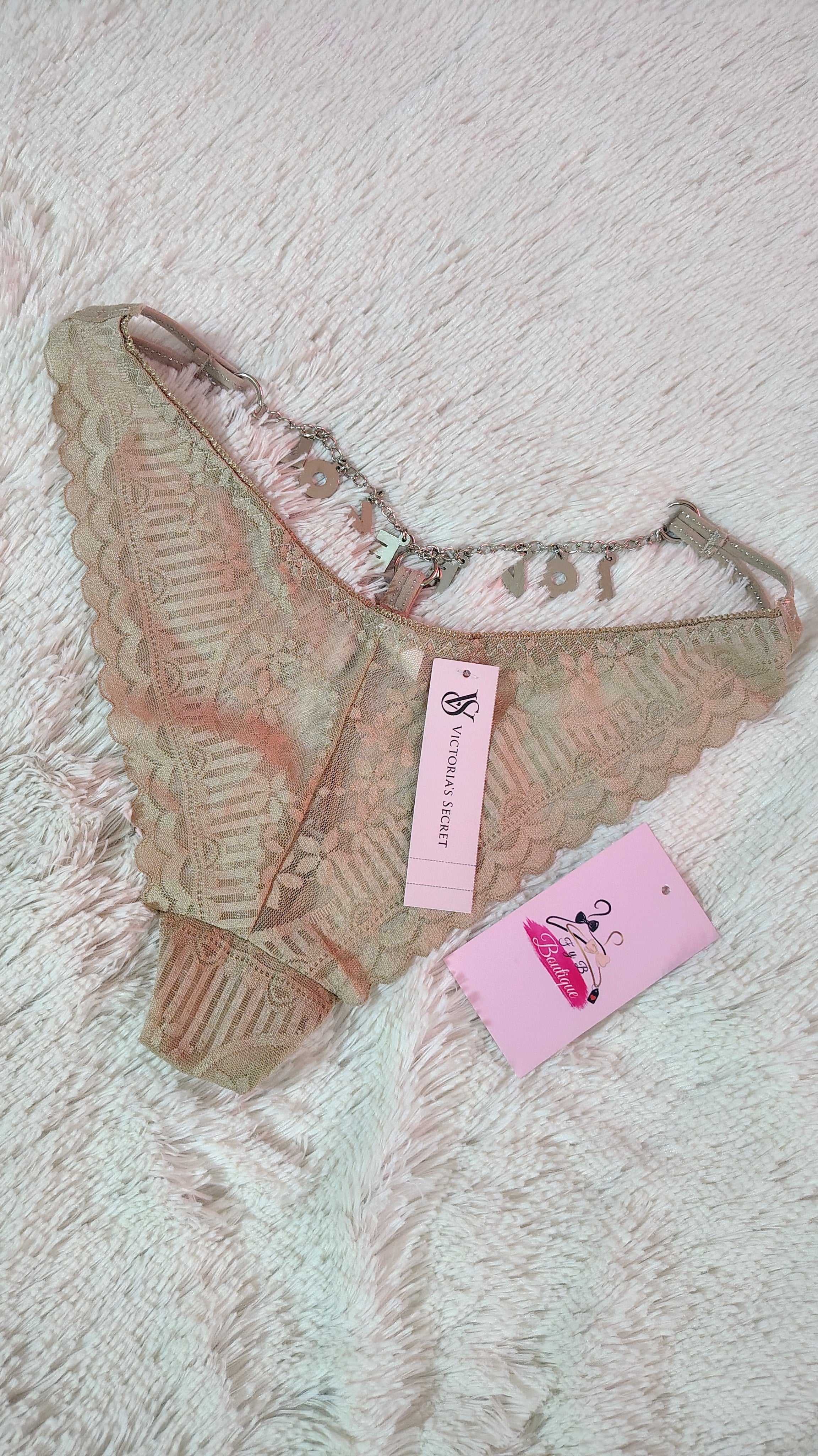 💖Tanga Victoria's Secret de encaje con letras colgantes atrás 😍💗
